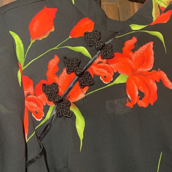 Ronni Nicole Flower Dress - Picture 3 of 5